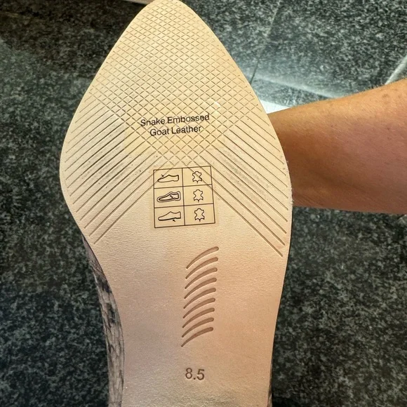 Paige cowboy boots size 8.5 - never worn! - Picture 2 of 4